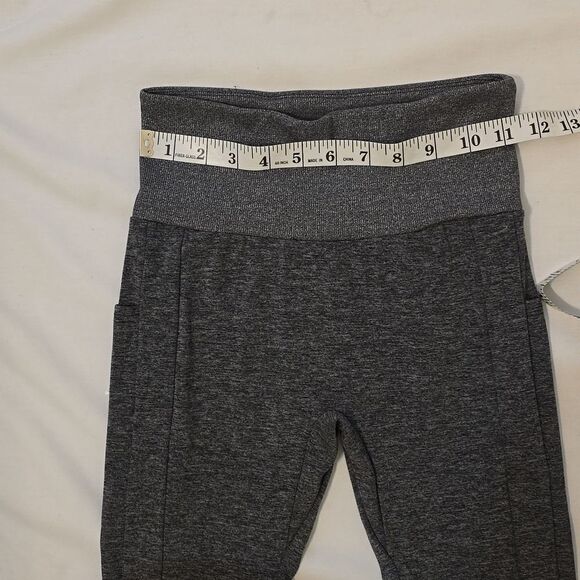 Gymshark Sol Lift Leggings - Grey small - Picture 4 of 10